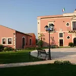 Lady Lusya 4* 카시빌레