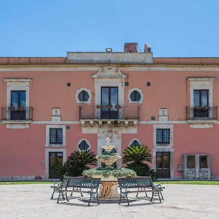 ホテル Lady Lusya カッシビレ