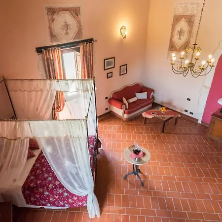 ホテル Lady Lusya 4*