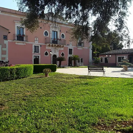 Lady Lusya Hotel