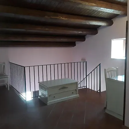 ホテル Lady Lusya カッシビレ