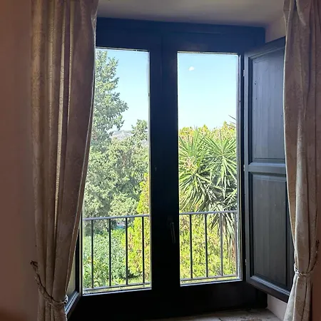 Hotel Lady Lusya 4*